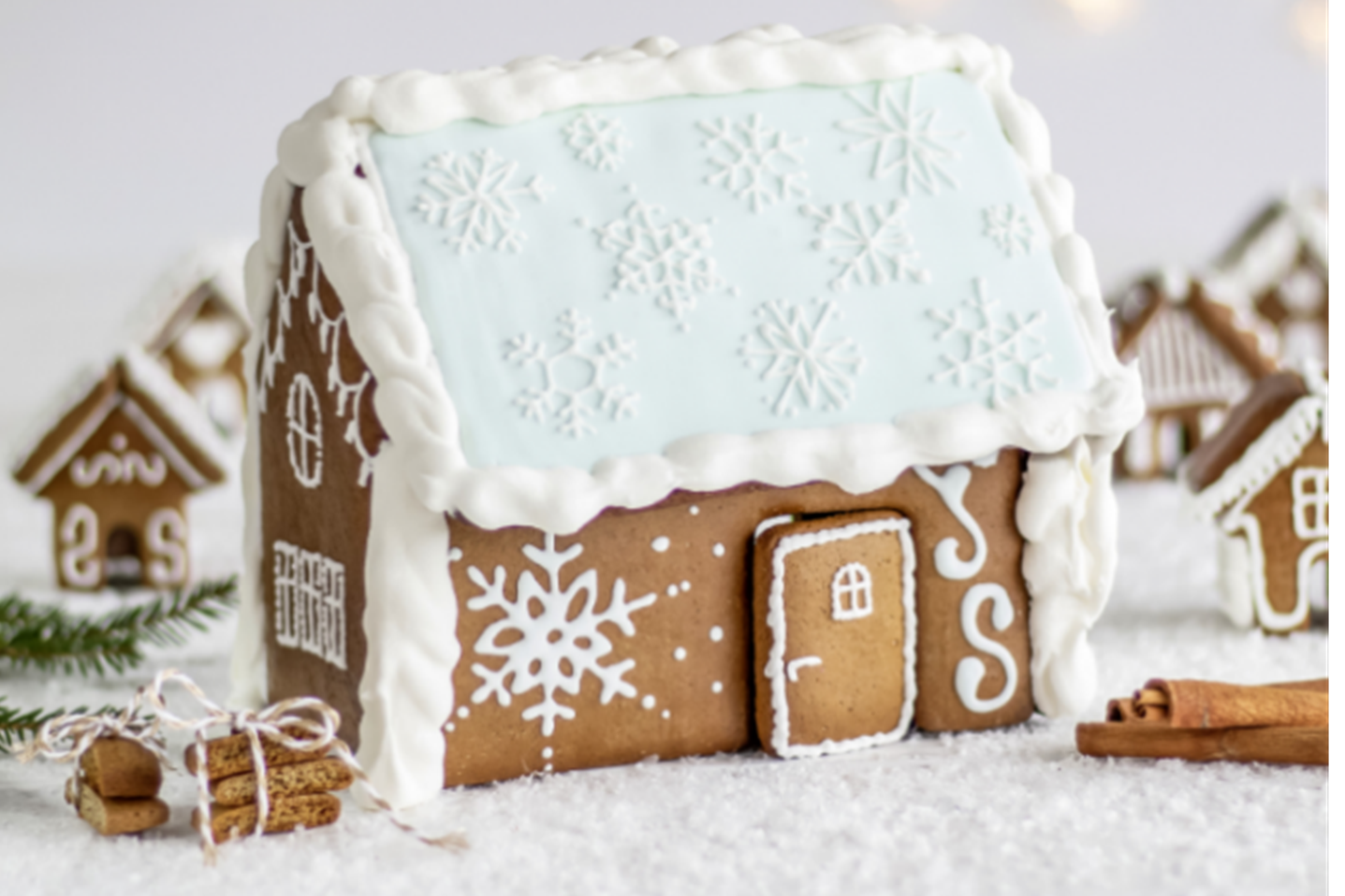 Maak je eigen peperkoekhuisje deze kerst!